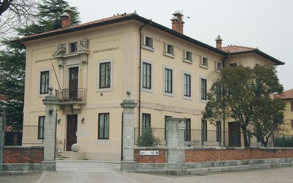 La sede dell'Acquedotto Poiana